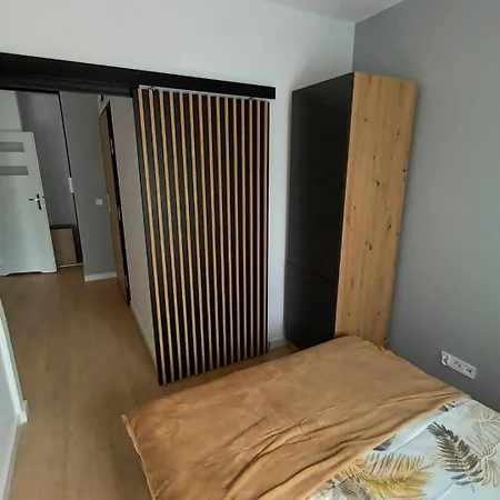 Ceglana 55 Apartment - Free Parking & Self Check-In 公寓 *