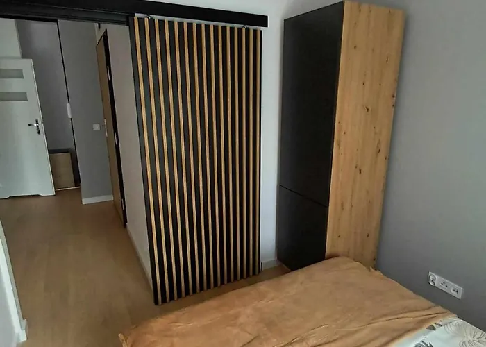 Ul Ceglana Apartmán *