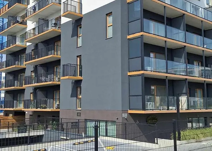 Ul Ceglana Apartmán *